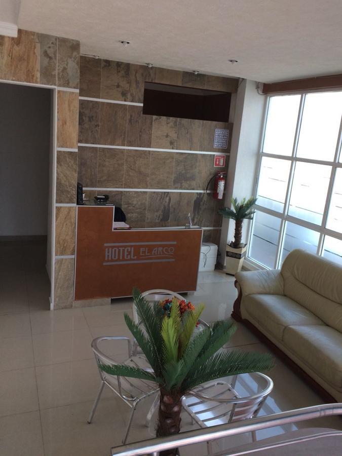 Hotel El Arco Zitácuaro エクステリア 写真