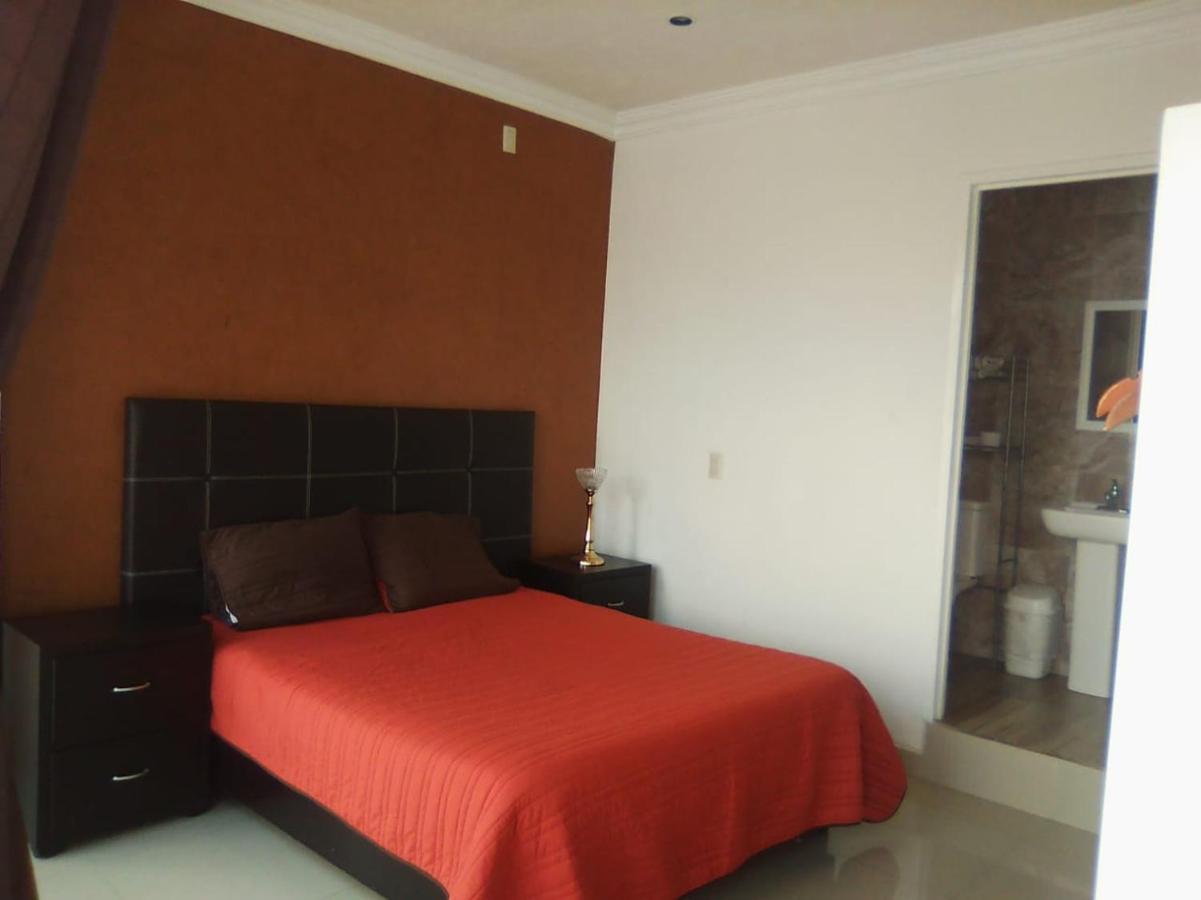 Hotel El Arco Zitácuaro エクステリア 写真