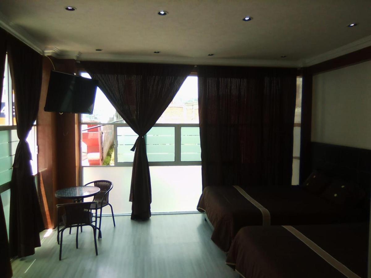 Hotel El Arco Zitácuaro エクステリア 写真