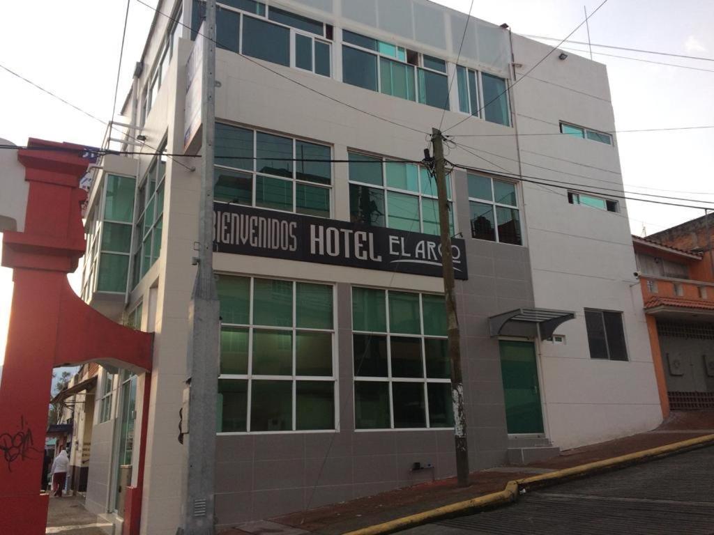 Hotel El Arco Zitácuaro エクステリア 写真